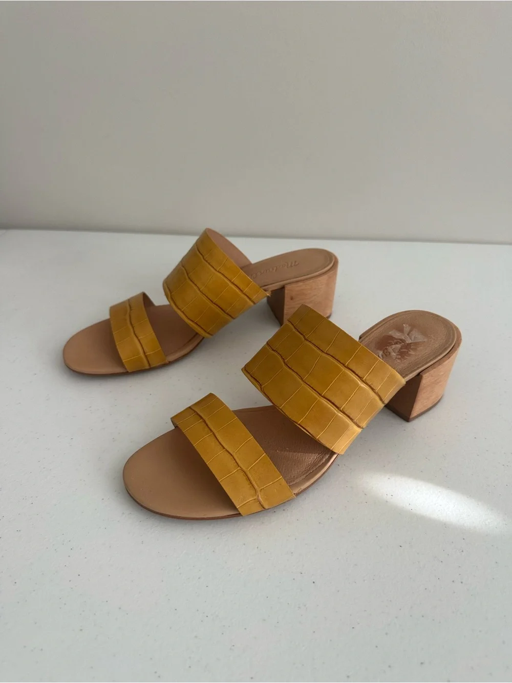 Women’s 9.5 Madewell Kiera yellow two strap mule sandal